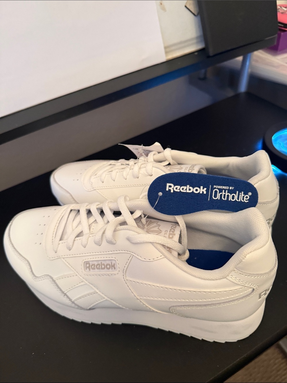 Reebok White Leather Sneakers with Blue Ortholite Insole